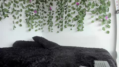 laurensmith9 online show from 03.14.26