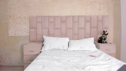 Lauren  online show from 01.18.25