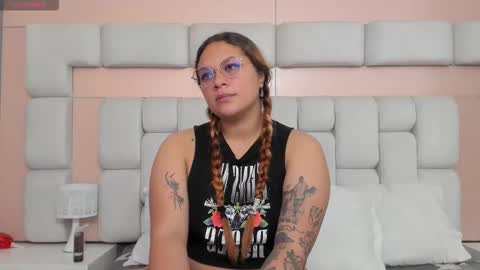 Snapshot of laurent_glass chatting on 02.22.26 Laurent online show from 02.22.26