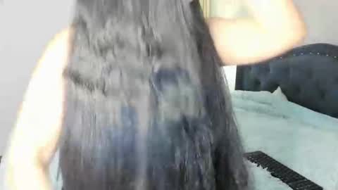 Snapshot of laurent_jones chatting on 12.19.25 daniela angel online show from 12.19.25