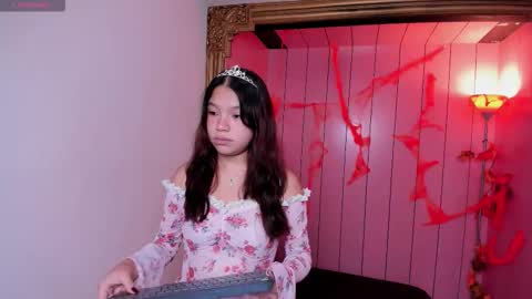 Snapshot of laurent_scott_ chatting on 10.29.25 laurent_scott_ online show from 10.29.25