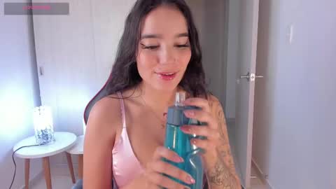 Snapshot of laurenturner_ chatting on 02.21.25 Miss lauren online show from 02.21.25