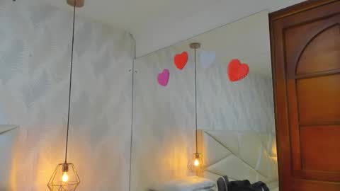 Laurent online show from 11.20.25