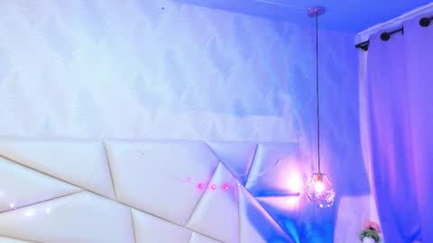 Laurent online show from 01.09.26