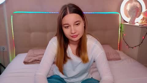 Lola online show from 12.22.25