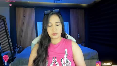 Lau Roberts online show from 10.16.25