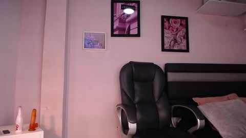 LauWild online show from 01.13.26