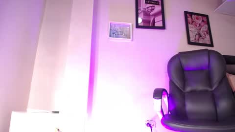 LauWild online show from 01.16.26