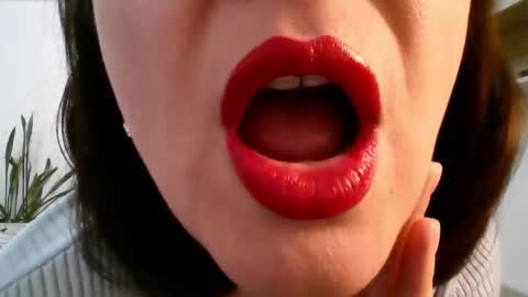 Snapshot of lavender_victoria chatting on 02.09.26 Diana online show from 02.09.26