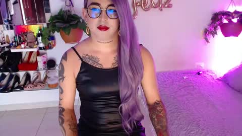 Snapshot of laveneno_ortiz07 chatting on 10.26.25 Cristina online show from 10.26.25