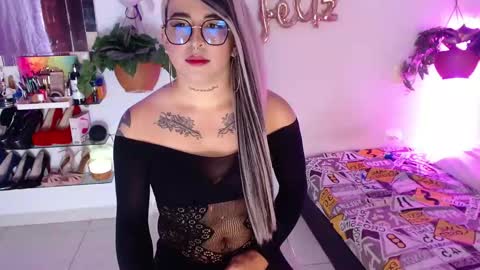 Snapshot of laveneno_ortiz07 chatting on 11.14.25 Cristina online show from 11.14.25