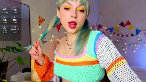 Snapshot of lavenly chatting on 10.05.25 Melissa online show from 10.05.25