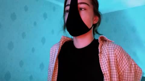 Lavinda online show from 10.05.25