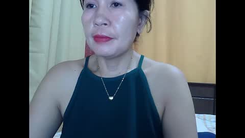 Snapshot of lavine1983 chatting on 11.26.25 lavine1983 online show from 11.26.25