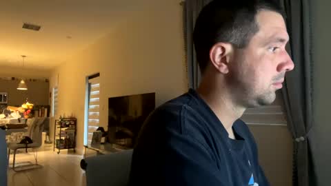 Snapshot of law_cambio chatting on 12.11.24 law_cambio online show from 12.11.24