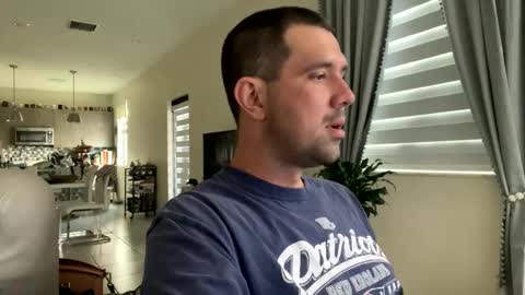 Snapshot of law_cambio chatting on 12.11.24 law_cambio online show from 12.11.24