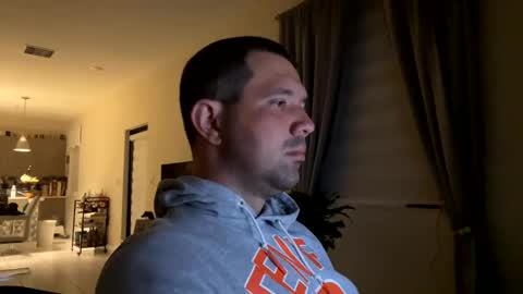 Snapshot of law_cambio chatting on 12.12.24 law_cambio online show from 12.12.24