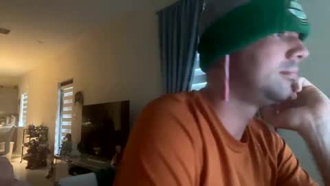 Snapshot of law_cambio chatting on 12.25.24 law_cambio online show from 12.25.24