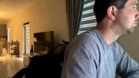 Snapshot of law_cambio chatting on 02.13.25 law_cambio online show from 02.13.25