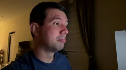 Snapshot of law_cambio chatting on 02.19.25 law_cambio online show from 02.19.25