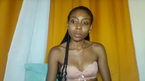 layannek online show from 11.15.25