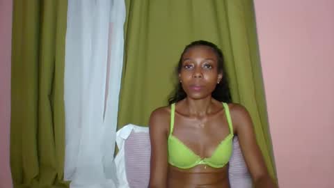 layannek online show from 04.08.26