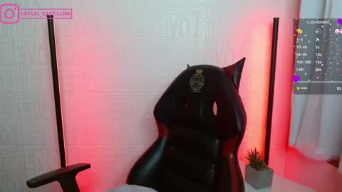 Layla online show from 12.01.24