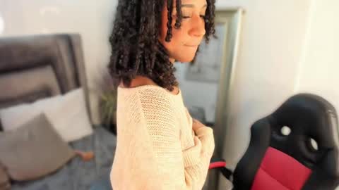 layla_clarke online show from 02.28.25