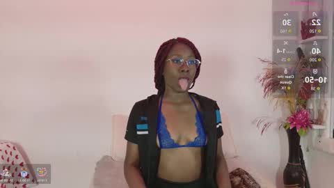 Snapshot of layla_collins_ chatting on 02.28.26 layla online show from 02.28.26