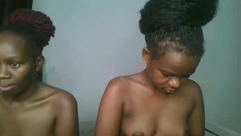 Snapshot of layla_cutiee chatting on 02.12.26 layla_cutiee online show from 02.12.26