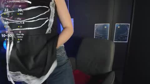 Snapshot of layla_glam chatting on 09.28.25 layla_glam online show from 09.28.25