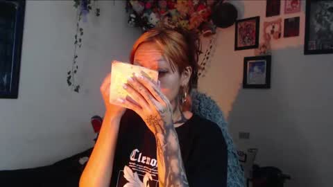 Snapshot of layla_quinn chatting on 06.07.26 layla_quinn online show from 06.07.26