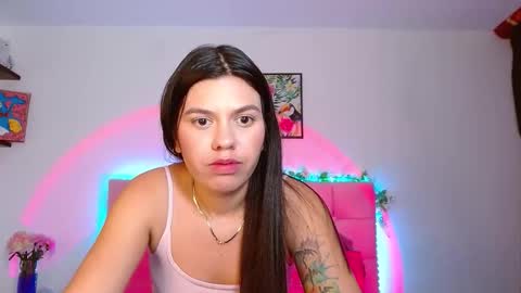 Snapshot of layla_roma chatting on 10.22.25 Lia and Rachel online show from 10.22.25