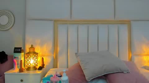 Snapshot of laylaadoll_ chatting on 07.14.26 Lau online show from 07.14.26