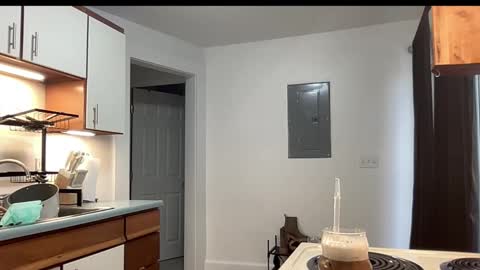 laylahlaylah1 online show from 11.19.25