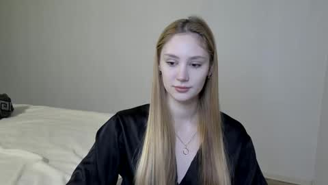 LaylaPretty001 online show from 12.31.24