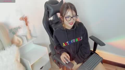 Snapshot of laylavelvet chatting on 10.08.25 LAYLA online show from 10.08.25