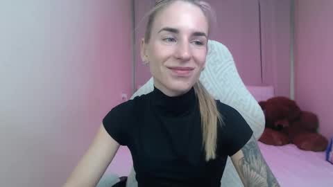 Snapshot of laymablast chatting on 04.27.26 laymablast online show from 04.27.26