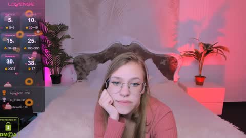 layriantavee online show from 01.25.25