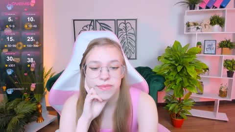 layriantavee online show from 02.01.25