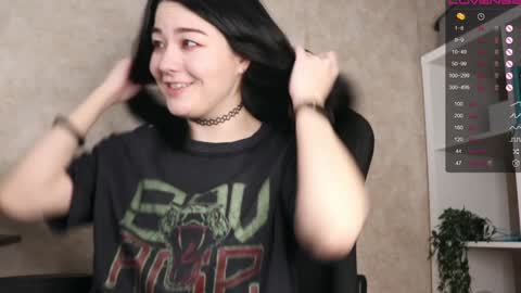 Snapshot of lazynut chatting on 12.17.24 Lisa online show from 12.17.24