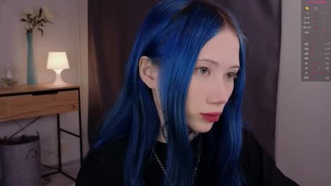 Snapshot of le_chan chatting on 10.21.25 felixe online show from 10.21.25