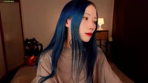 Snapshot of le_chan chatting on 10.30.25 felixe online show from 10.30.25