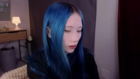 Snapshot of le_chan chatting on 11.04.25 felixe online show from 11.04.25