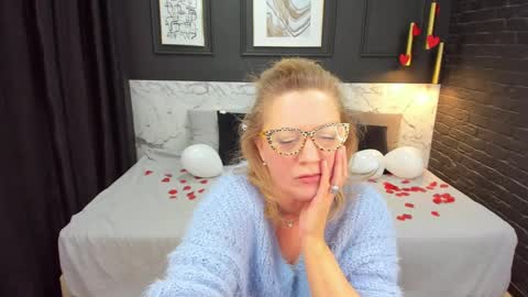 Snapshot of lea_fruit chatting on 02.15.25 Lea online show from 02.15.25