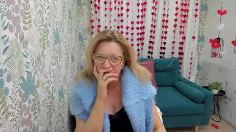 Snapshot of lea_fruit chatting on 02.18.25 Lea online show from 02.18.25