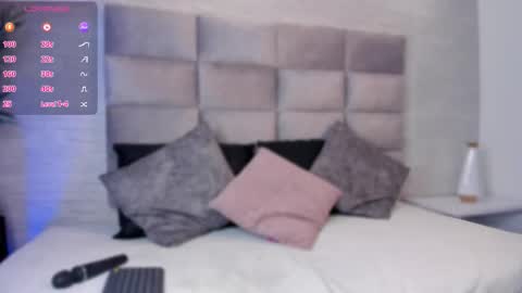 Snapshot of lea_walkerr chatting on 10.20.25 lea_walkerr online show from 10.20.25