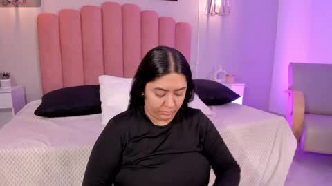 Leah online show from 11.17.25