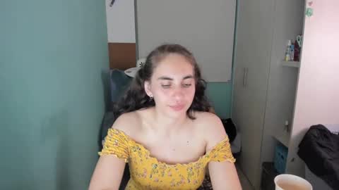 Snapshot of leah_sm chatting on 01.31.25 Laura online show from 01.31.25