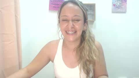leah_susman online show from 02.25.25